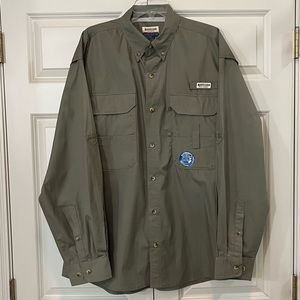 Magellan Outdoors Olive Green Casual Button Down Shirt